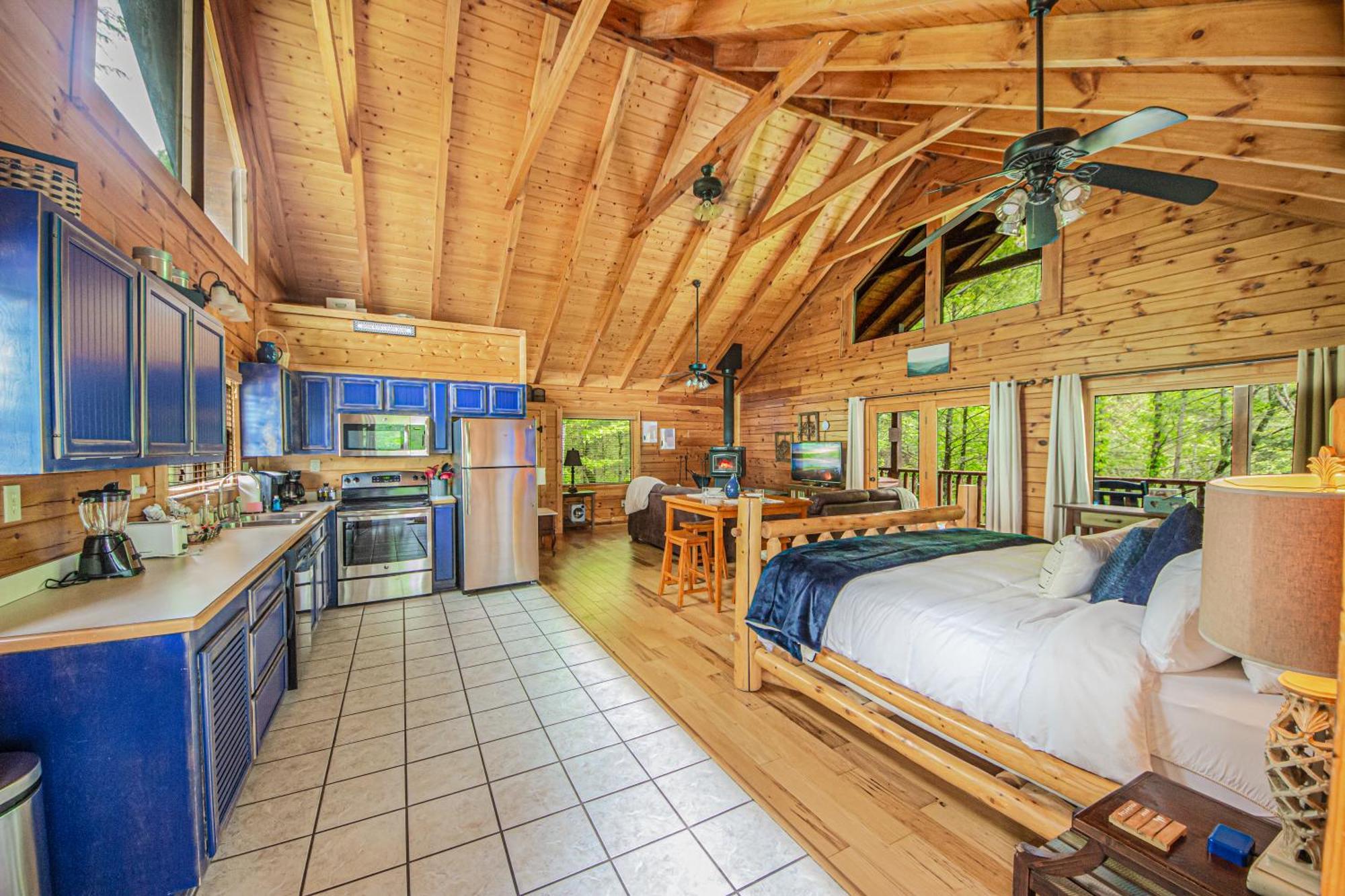 Love Me Tender Studio Cabin Sevierville Quarto foto