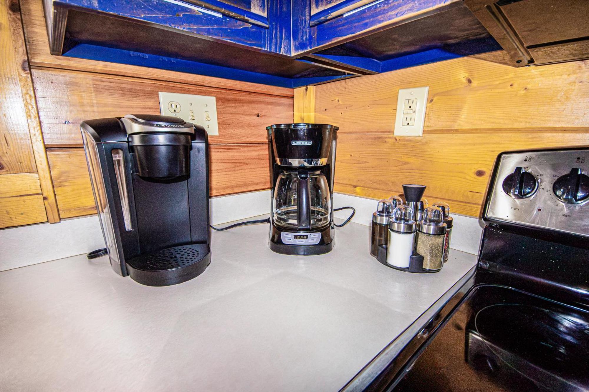 Love Me Tender Studio Cabin Sevierville Quarto foto